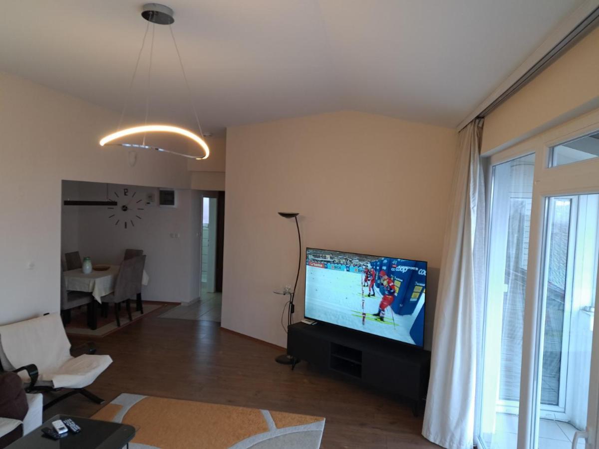 Panorama Apartment *